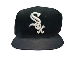 Chicago White Sox Black Baseball Cap With White Logo